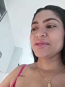 Snapshot of Ina_Jody_ chatting on February 21, 2026, 6:21 pm Ina Jody online show from February 21, 2026, 6:21 pm