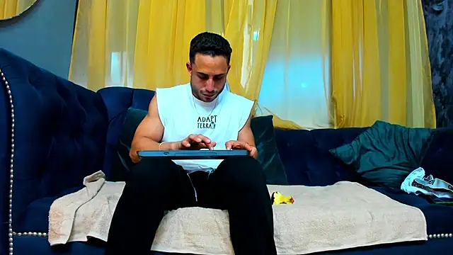 Vans Ross online show from March 20, 2026, 7:37 pm