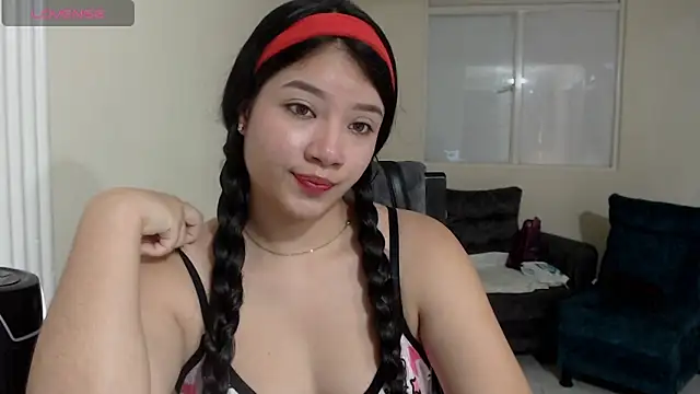 mia girl07 online show from May 12, 2026, 8:59 pm
