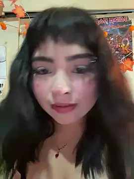 pinkybombon online show from June 12, 2026, 6:49 pm