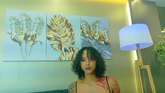 LizStorm  online show from April 12, 2026, 12:19 pm