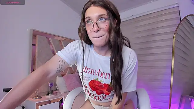 emilybeear online show from January 17, 2026, 9:13 am