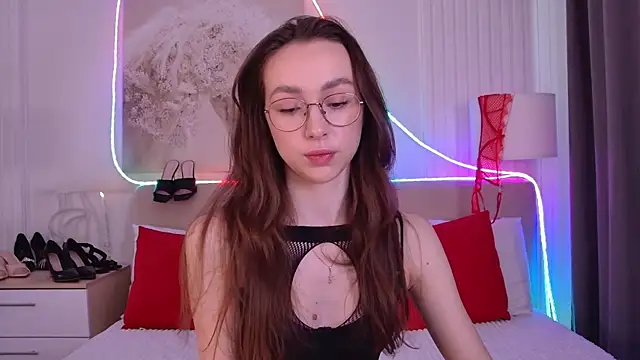 Emily Simon online show from June 6, 2026, 5:12 am