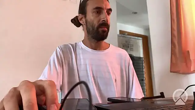 aircum99 online show from February 19, 2026, 2:47 pm