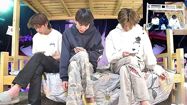 Snapshot of xiaohuangren01 chatting on March 2, 2026, 3:07 am xiaohuangren01 online show from March 2, 2026, 3:07 am