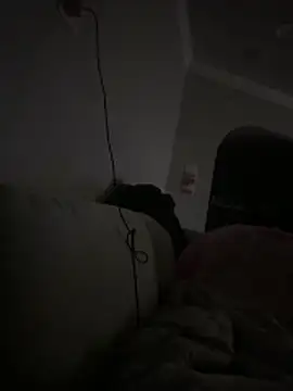 Snapshot of Tom32828 chatting on February 18, 2026, 9:06 am Tom32828 online show from February 18, 2026, 9:06 am