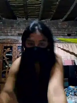 Hot Sweeti online show from April 14, 2026, 1:16 pm