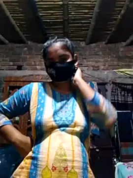 Hot Sweeti online show from March 9, 2026, 4:43 pm