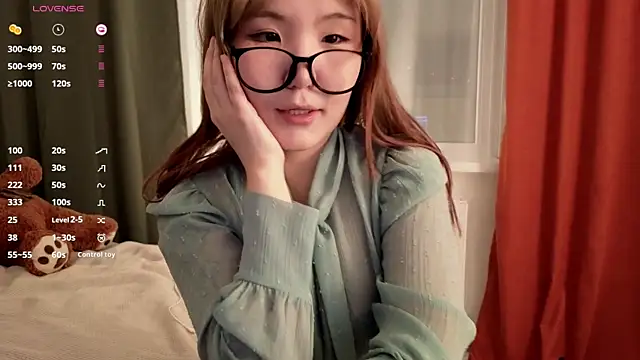 nullgirl online show from March 25, 2026, 2:23 am