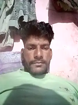 Snapshot of Hairymax_boy chatting on March 1, 2026, 1:44 pm Hairymax boy online show from March 1, 2026, 1:44 pm