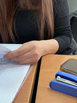 Snapshot of Donna9696 chatting on February 3, 2026, 6:11 am Donna9696 online show from February 3, 2026, 6:11 am