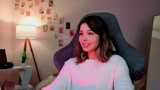 Snapshot of dinnerwithflowers chatting on January 16, 2026, 1:26 pm dinnerwithflowers online show from January 16, 2026, 1:26 pm