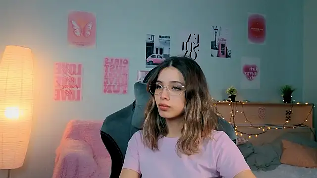 Snapshot of dinnerwithflowers chatting on February 2, 2026, 12:48 pm dinnerwithflowers online show from February 2, 2026, 12:48 pm