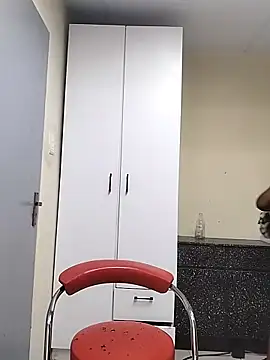 LUNAARXO1 online show from April 7, 2026, 2:13 am