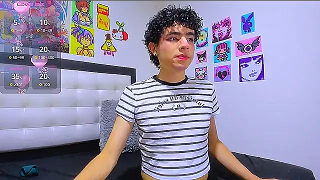 Snapshot of LuanRush_ chatting on February 23, 2026, 11:49 pm LuanRush online show from February 23, 2026, 11:49 pm