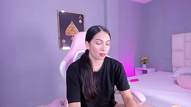 Snapshot of Sofia__Salazar chatting on February 19, 2026, 12:24 pm Sofia Salazar online show from February 19, 2026, 12:24 pm