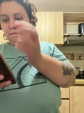 RavenEllieUniverse online show from February 20, 2026, 2:41 am