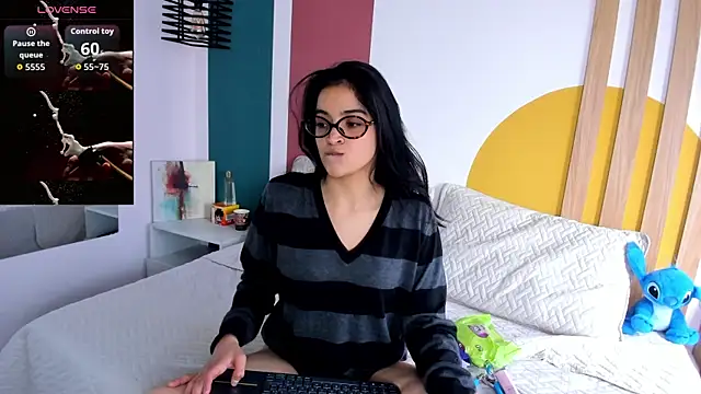 VanessaDoofenshmirtz online show from July 13, 2026, 7:13 pm