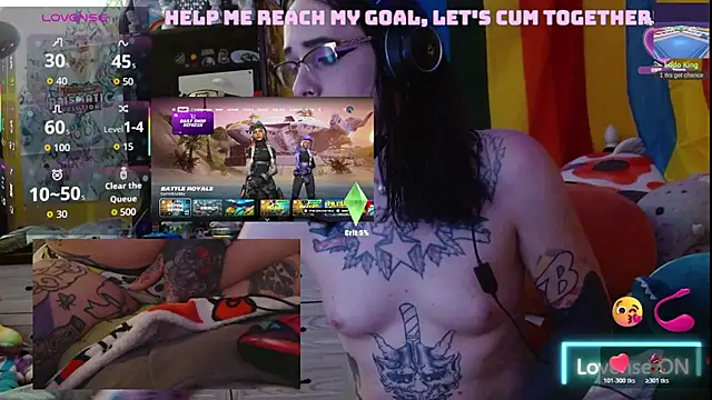 KylaRaven online show from May 15, 2026, 4:32 am