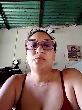mariacarlota online show from May 7, 2026, 1:14 pm
