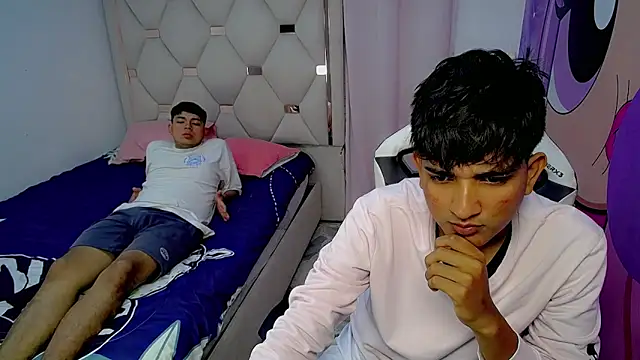 Maxwell boys online show from February 11, 2026, 3:39 am