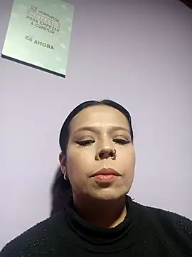 RossyAlvarez online show from April 12, 2026, 2:15 am