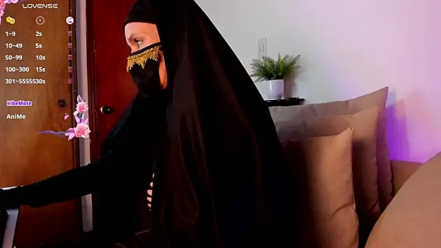 Snapshot of Latifa_ali chatting on February 10, 2026, 3:49 am Latifa ali online show from February 10, 2026, 3:49 am