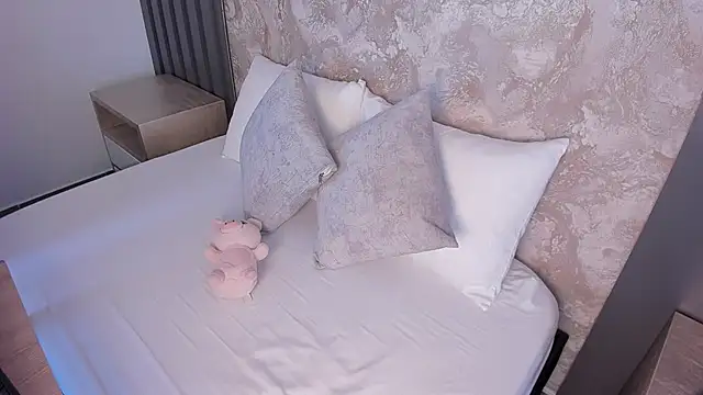 Snapshot of rubby_grundy chatting on July 9, 2026, 2:23 am rubby grundy online show from July 9, 2026, 2:23 am