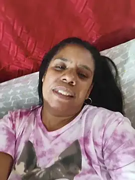 Snapshot of Zeyllyjhonson chatting on July 16, 2026, 1:46 am Zeyllyjhonson online show from July 16, 2026, 1:46 am