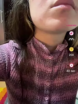 Snapshot of Raven__5 chatting on June 27, 2026, 4:40 am Raven 5 online show from June 27, 2026, 4:40 am