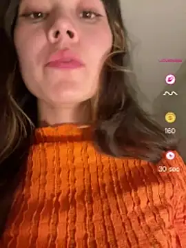 Snapshot of Raven__5 chatting on May 10, 2026, 4:16 am Raven 5 online show from May 10, 2026, 4:16 am