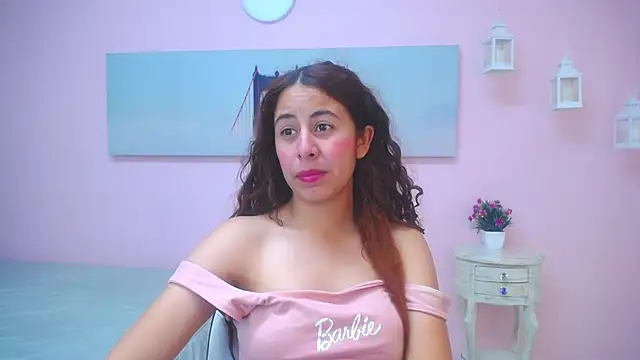 scarlett clyde online show from April 10, 2026, 12:34 pm