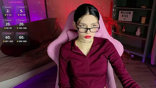 Snapshot of Kelly__Bunny chatting on February 28, 2026, 5:40 am Kelly Bunny online show from February 28, 2026, 5:40 am