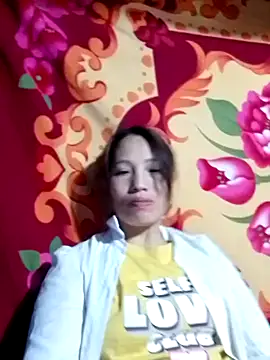 Snapshot of Gummiesu chatting on February 7, 2026, 9:12 pm Gummiesu online show from February 7, 2026, 9:12 pm