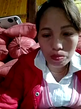 Snapshot of Gummiesu chatting on February 8, 2026, 9:18 am Gummiesu online show from February 8, 2026, 9:18 am