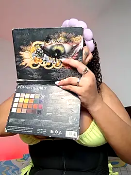 curly girl 31 online show from February 2, 2026, 6:29 pm