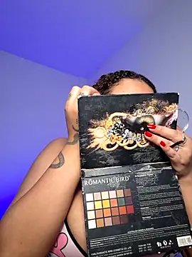 curly girl 31 online show from March 29, 2026, 8:21 pm