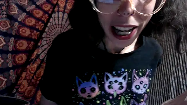 xxEMMxxx online show from February 17, 2026, 7:38 am