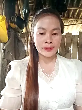 Bling sexy online show from February 15, 2026, 5:08 am