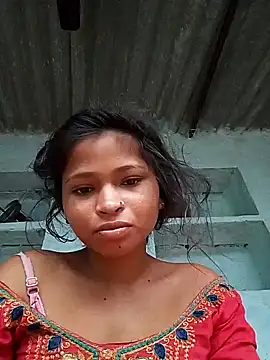 Snapshot of Jyoti_rathor chatting on July 1, 2026, 12:33 am Jyoti rathor online show from July 1, 2026, 12:33 am