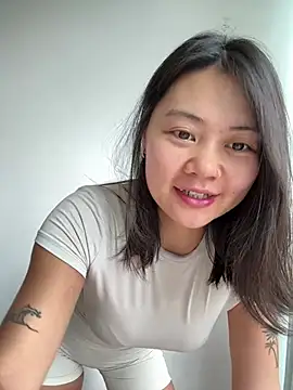 ruanruan05 online show from May 22, 2026, 12:30 am