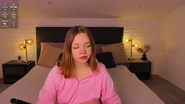 Snapshot of Kiss_Moon chatting on February 21, 2026, 6:48 am Kiss Moon online show from February 21, 2026, 6:48 am