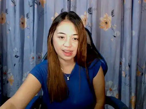 Snapshot of pinay_mayahiga chatting on April 27, 2026, 5:33 pm pinay mayahiga online show from April 27, 2026, 5:33 pm