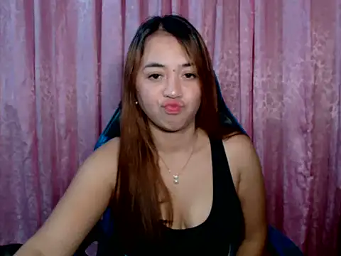 Snapshot of pinay_mayahiga chatting on April 28, 2026, 1:59 pm pinay mayahiga online show from April 28, 2026, 1:59 pm