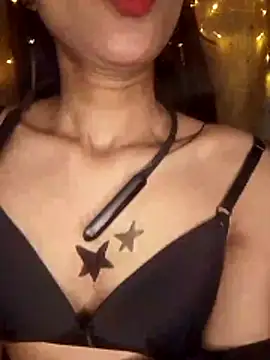 Snapshot of Maliha_Chowdhury chatting on February 8, 2026, 6:27 pm Maliha Chowdhury online show from February 8, 2026, 6:27 pm