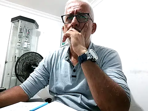 ceniizo1024 online show from January 15, 2026, 3:37 pm