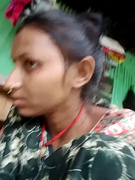 Snapshot of Juli_rathore chatting on July 22, 2026, 1:40 am Juli rathore online show from July 22, 2026, 1:40 am
