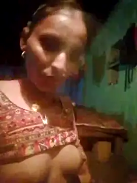Snapshot of Juli_rathore chatting on July 3, 2026, 4:57 pm Juli rathore online show from July 3, 2026, 4:57 pm