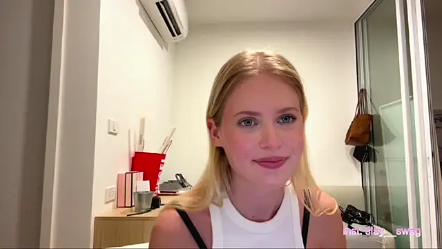 Snapshot of Slay_Swag chatting on February 9, 2026, 10:24 am Slay Swag online show from February 9, 2026, 10:24 am