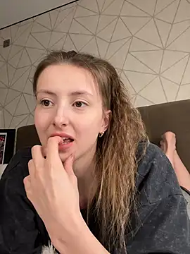 Dream Woman4U online show from April 11, 2026, 7:45 am